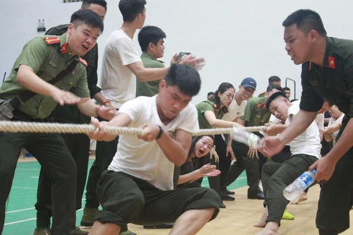 [ẢNH] Sôi nổi hội thao thanh niên Công an Thủ đô 2021