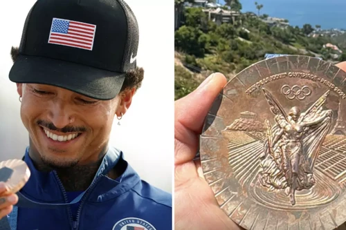 Huy chương bị bong tróc, ban tổ chức Olympic cam kết "bảo hành 1 đổi 1"