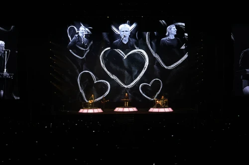 "Sống lại tiếng yêu đầu" tại đêm nhạc Michael Learns To Rock 