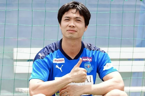 Chọn "việc nhẹ lương cao", Công Phượng tự an bài sự nghiệp?