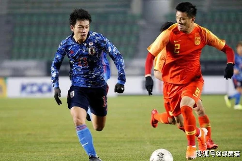 Đa số người hâm mộ tuyển Trung Quốc dự báo đội nhà sẽ thua Nhật Bản