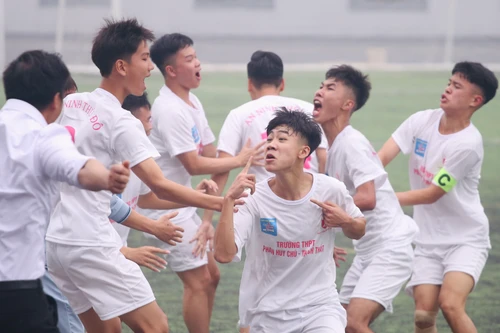 Chi tiết trận chung kết THPT Phùng Khắc Khoan - THPT Phan Huy Chú