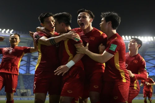 Bóng đá Đông Nam Á trông cả vào ĐT Việt Nam