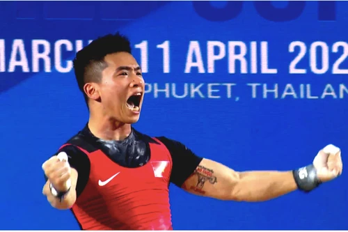 Lực sỹ Trịnh Văn Vinh: Chiến thắng 'bóng ma' doping, mơ về huy chương Olympic