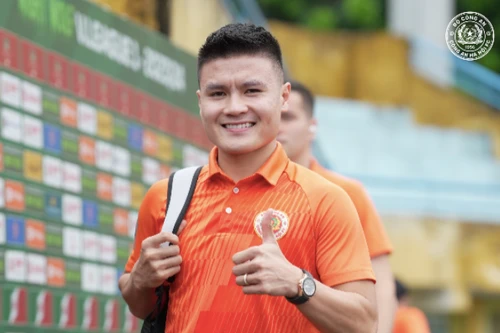 CLB Công an Hà Nội tiếp tục săn "sao", trao cơ hội cho cầu thủ trẻ