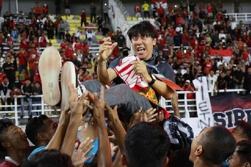 Lần đầu thắng Việt Nam, HLV Shin Tae-yong: "Tôi rất tự hào"