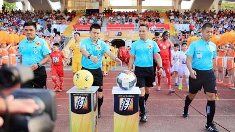 Trọng tài bị "soi" nhiều hơn ở V-League 2021