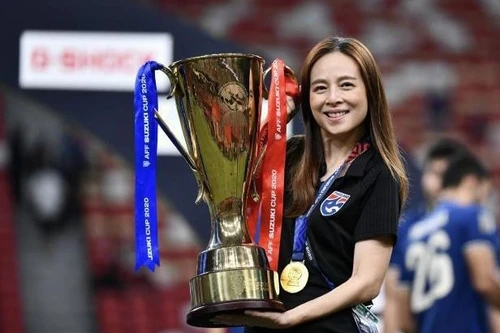Madam Pang tuyên bố tranh cử Chủ tịch bóng đá Thái Lan