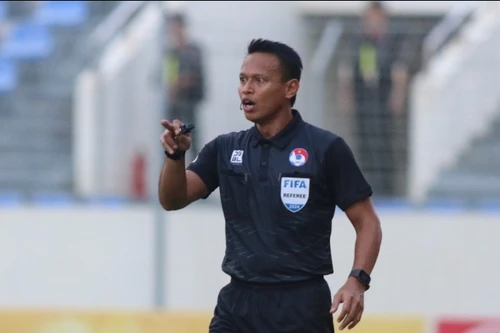 Hai trọng tài Malaysia bắt trận Hà Nội - Thanh Hóa