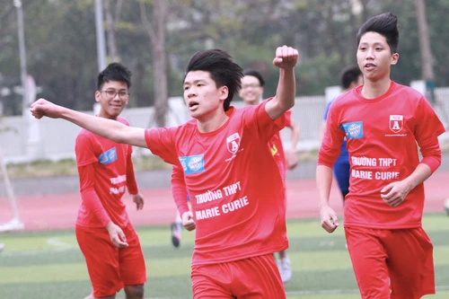 [ẢNH] Loạt trận 14h30 ngày 17-1-2021