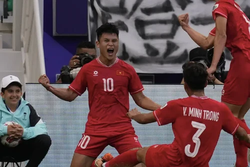 Báo Indonesia dùng tuyển Việt Nam để khích lệ đội nhà