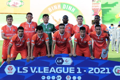 CLB Bình Định vắng HLV trưởng khi đấu Viettel FC