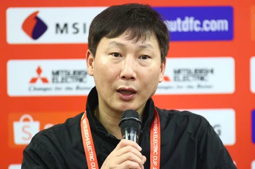 HLV Kim Sang-sik: "ĐT Việt Nam đến để đánh bại Thái Lan, lên ngôi vô địch"