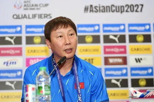HLV Kim Sang-sik: "Malaysia là thử thách khó, nhưng Việt Nam quyết tâm chiến thắng"