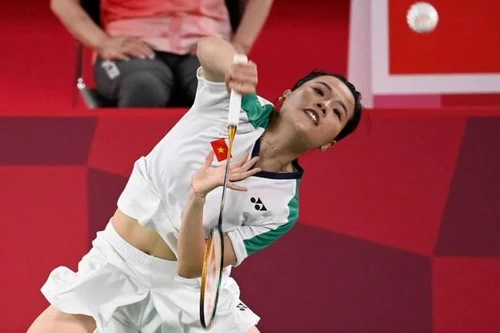 'Hoa khôi cầu lông' Nguyễn Thuỳ Linh thắng ngoạn mục ở giải thế giới