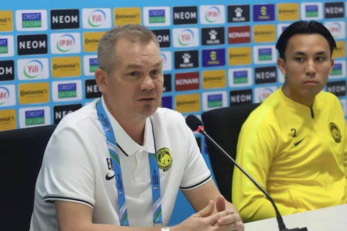 HLV Malaysia thấp thỏm lo mất ghế trước trận gặp U23 Việt Nam