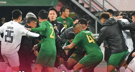 Cầu thủ Thái Lan và Trung Quốc đánh nhau tại cúp C1 châu Á
