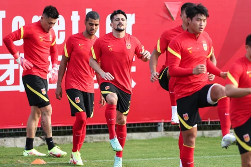 Tuyển Việt Nam có thể đấu Trung Quốc tại Qatar