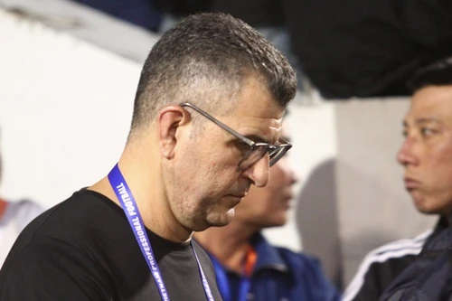 Đội bóng V-League 'trảm tướng' ngay đầu năm mới