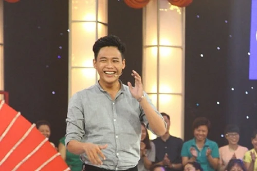 Hotboy trà sữa liên tục chọc cười Trấn Thành – Trường Giang