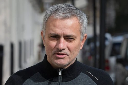 Mourinho xác nhận thời điểm trở lại băng ghế huấn luyện