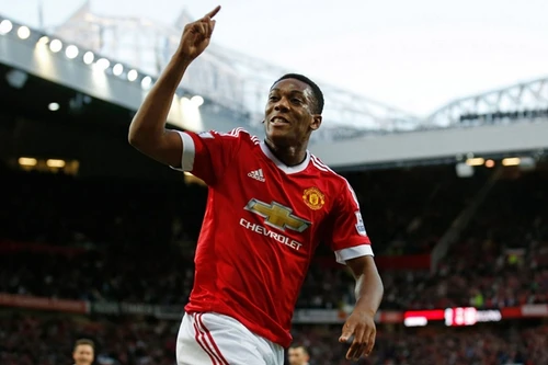 PSG muốn đưa cây săn bàn hàng đầu của M.U trở lại Pháp