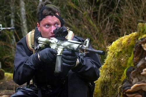 Cựu đặc nhiệm Hải quân Mỹ đồng ý trả 6,6 triệu USD cho chính phủ