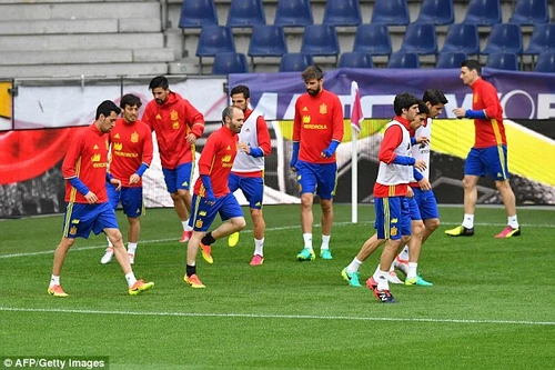 Vô địch Champions League vẫn bị loại khỏi danh sách chính thức đội tuyển Tây Ban Nha