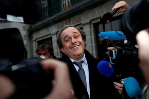 FIFA bật đèn xanh để huyền thoại Platini góp mặt tại EURO 2016