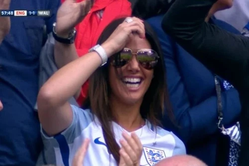 10 WAG của Vương quốc Anh được tìm kiếm nhiều nhất tại EURO 2016