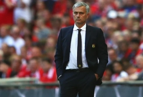 M.U bất ngờ khóa sổ chuyển nhượng