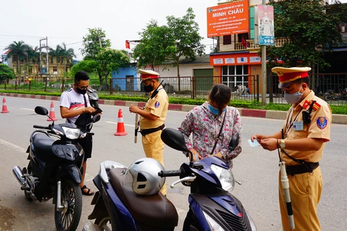 Quy định mới nhất về thẩm quyền xử phạt, tạm giữ phương tiện vi phạm