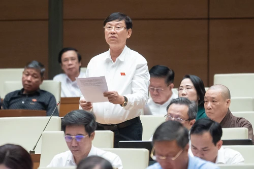 ĐBQH: Quy định cứng về điều kiện tái định cư trong Dự thảo Luật Đất đai rất khó khả thi