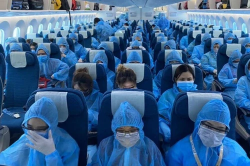 Vụ Việt Á và 'chuyến bay giải cứu' khiến nhiều cán bộ trung ương bị xử lý hình sự