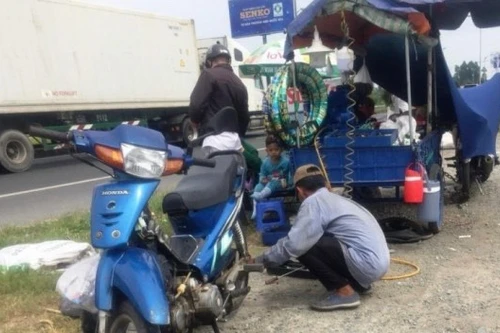 Khi khách bị 'chặt chém' từ hàng ăn đến chỗ rửa và trông giữ xe