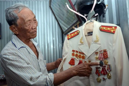 Từ ngày mai, 10-10: Trợ cấp tới gần 1 triệu đồng/ tháng cho công an đã xuất ngũ