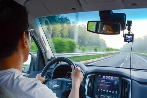 Sắp tới, lái xe phải khám sức khoẻ định kỳ, xe ô tô cá nhân phải lắp camera giám sát?