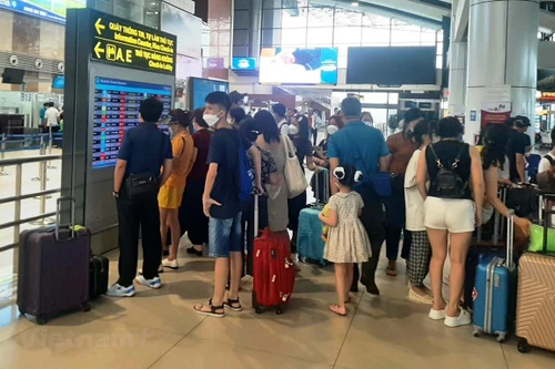 Từ ngày mai, 1-9: Chuyến bay bị delay 5 tiếng trở lên hành khách được hoàn tiền