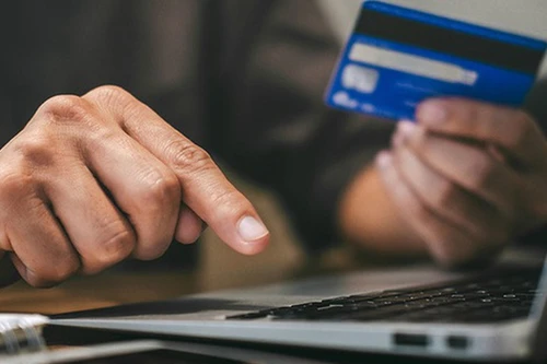 Ai có quyền yêu cầu phong tỏa tài khoản đối tượng bị thanh tra?