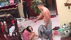 Từ tháng 12-2025: Cưỡng ép con em học tập quá sức, kỳ thị về hình thể của vợ/ chồng bị phạt tới 10 triệu đồng