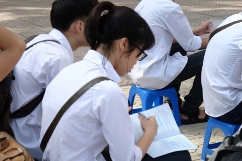 Hội Toán học Việt Nam phản đối thi trắc nghiệm môn Toán