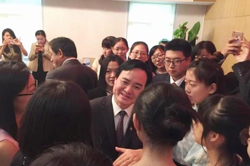 Việt Nam - Trung Quốc chia sẻ kinh nghiệm đổi mới giáo dục 