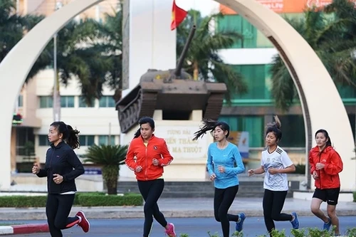 [ẢNH] Xuyên giá lạnh, luyện tập từ tờ mờ sáng để chinh phục Việt dã toàn quốc