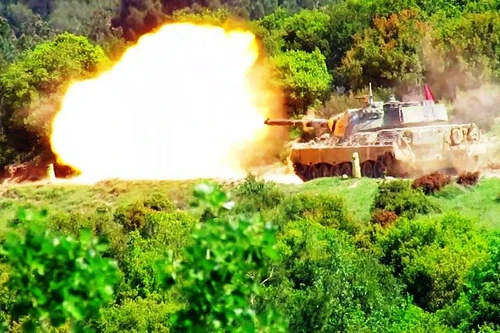 [ẢNH] Tại sao Thổ Nhĩ Kỳ không tung "Báo thép" Đức vào Syria?