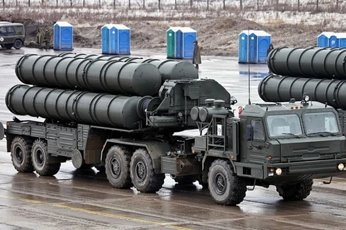 Không quân Nga nhận thêm 6 hệ thống phòng không S-400 trong năm 2016