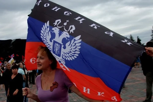 Bất chấp sự phản đối của Donesk và Lugansk, Luật “tình trạng đặc biệt” bắt đầu có hiệu lực