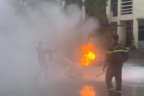 Cấp giấy chứng nhận cho lực lượng chữa cháy cơ sở