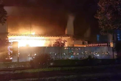 Kịp thời dập tắt đám cháy tối 30 Tết