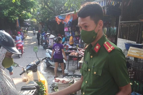 Tiểu thương 23 chợ trên địa bàn huyện Chương Mỹ được trang bị kiến thức an toàn phòng cháy 