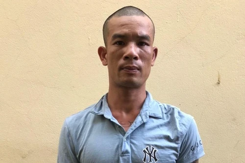 Bắt đối tượng đưa clip nhạy cảm lên mạng xã hội